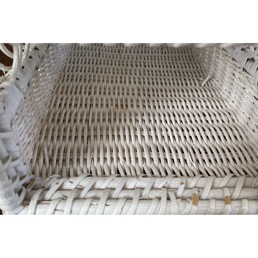 VINTAGE White Wicker Rectangular Tissue Box Holder Cover BOHO Shabby Chic Rustic